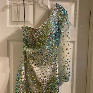 One shoulder asymmetrical cocktail